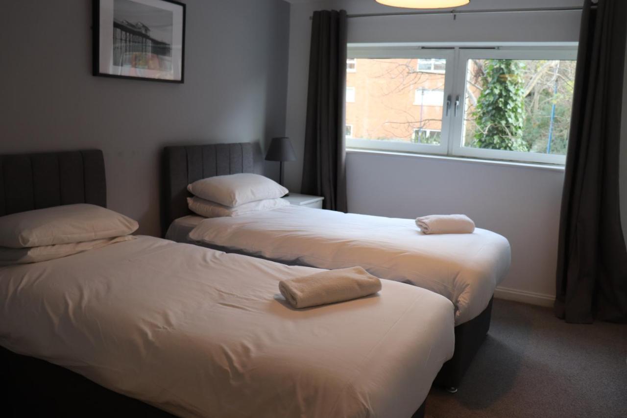 Century Wharf Apartments By Urban Space Cardiff Exterior foto